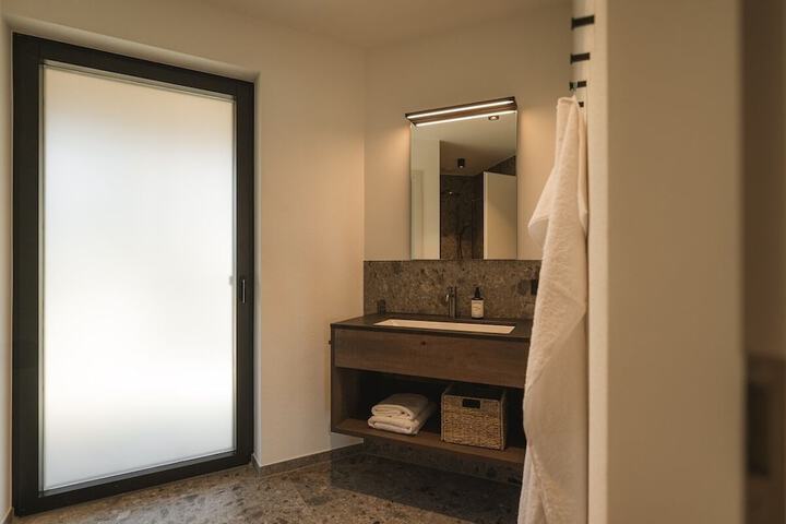 Room 40 of 67