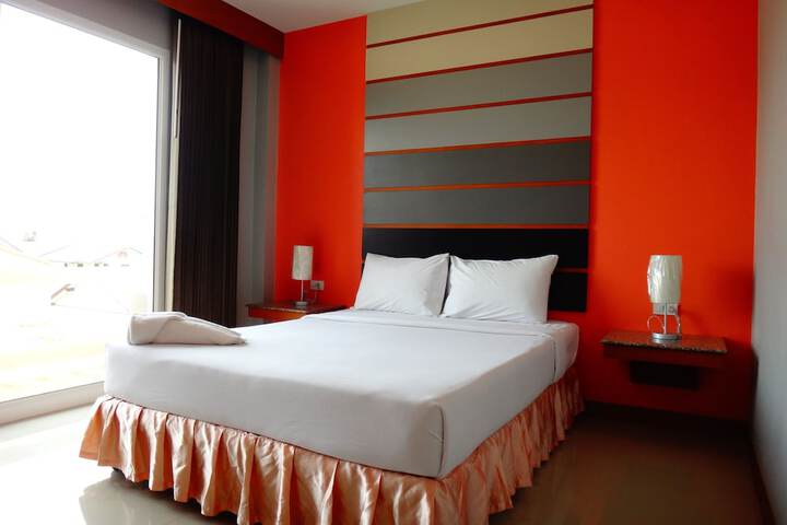 Room 9 of 39