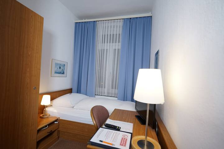 Room 20 of 50