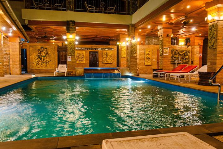 Pool 125 of 137