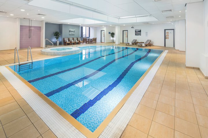 Pool 33 of 91