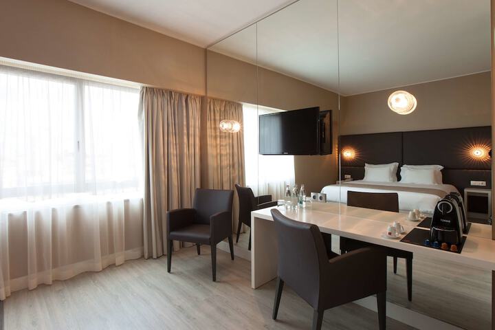 Room 15 of 73