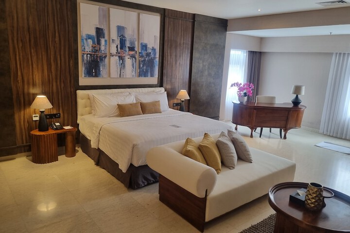 Room 13 of 71