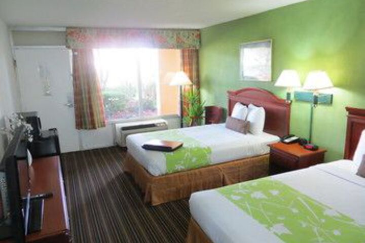 Room 56 of 109
