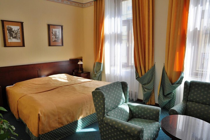 Room 29 of 61