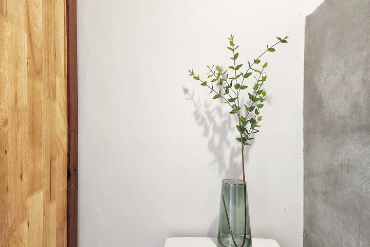 Room 12 of 34