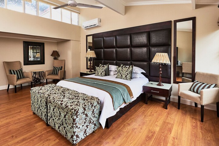 Room 17 of 46