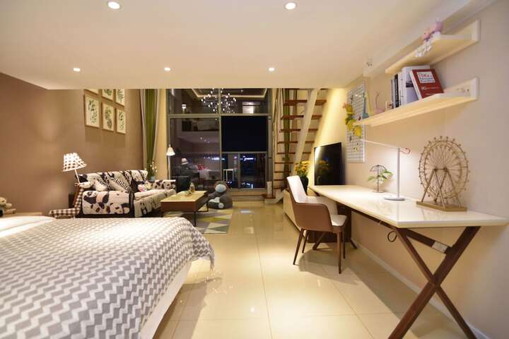 Room 7 of 48