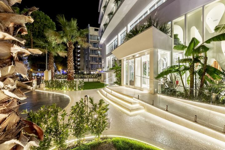 Hotel 69 of 85