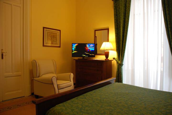 Room 18 of 53