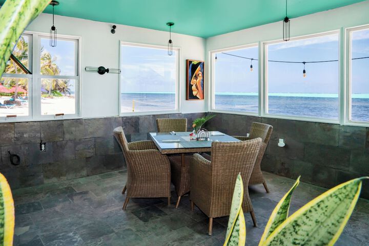 Dining 164 of 195