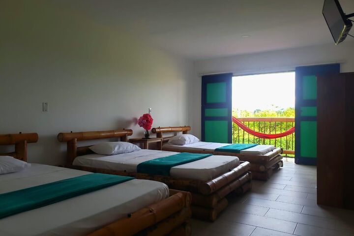 Room 6 of 6