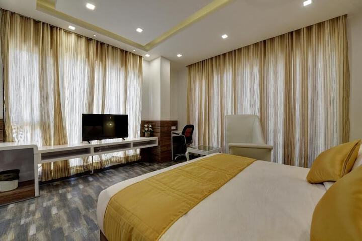 Room 9 of 41