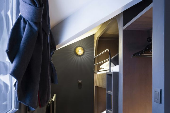 Room 26 of 59