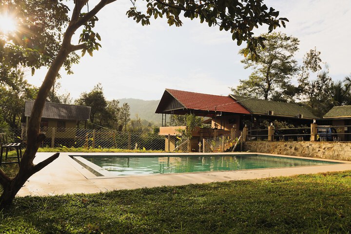 Pool 13 of 23