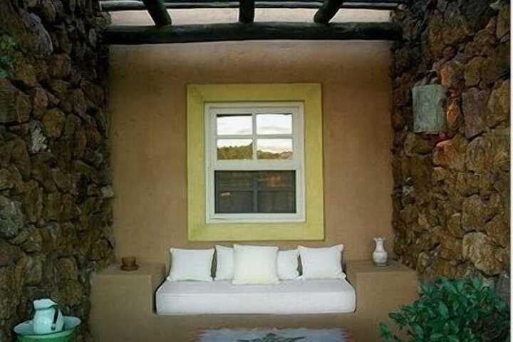 Room 8 of 48