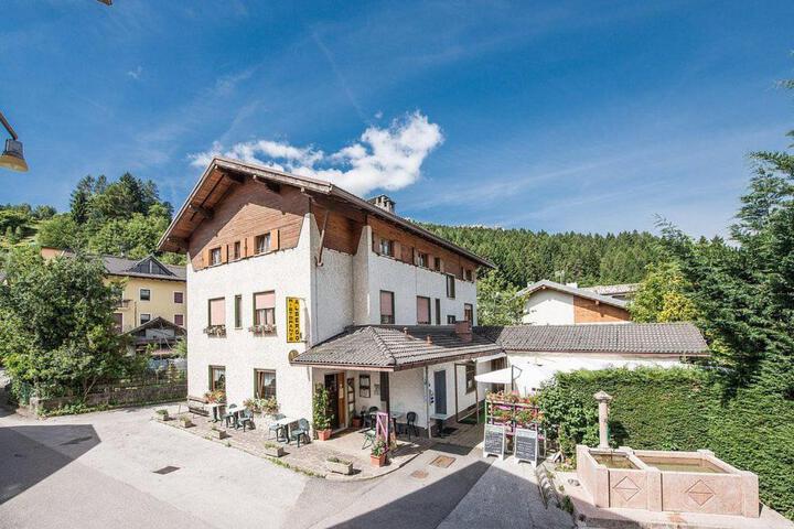 ALBERGO CAMPREGHERI