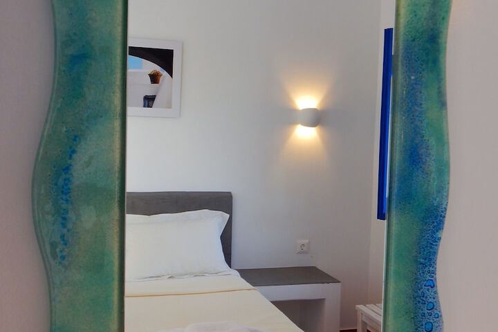 Room 8 of 63