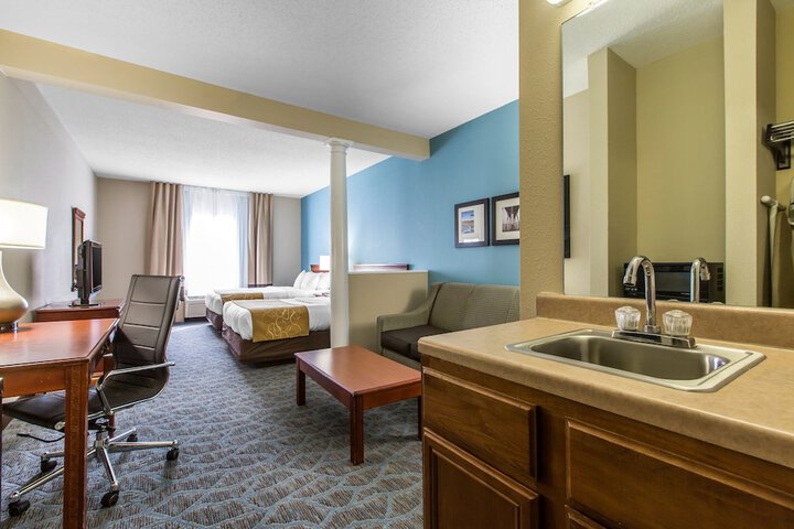 1 King Bed Suite (1 of 29)
