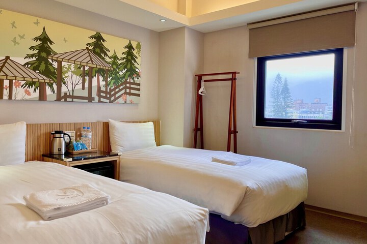 Room 42 of 87