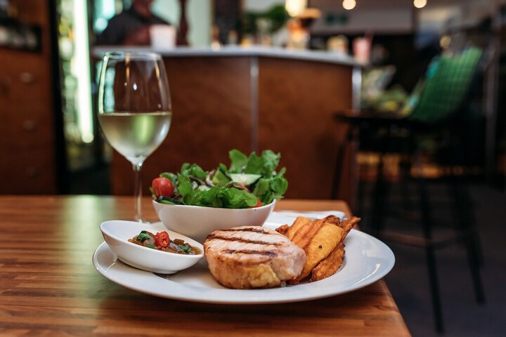 Dining Photos