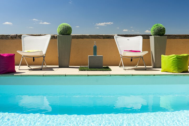 Pool 29 of 42