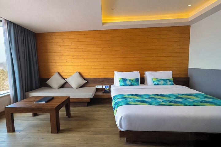 Room 32 of 79