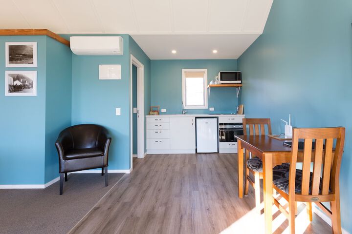 Room 10 of 20
