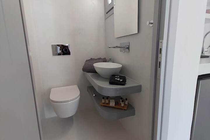Room 56 of 75