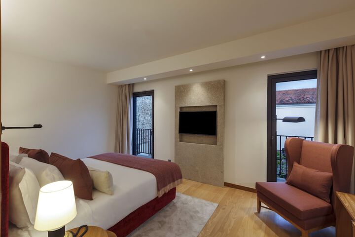 Room 8 of 61