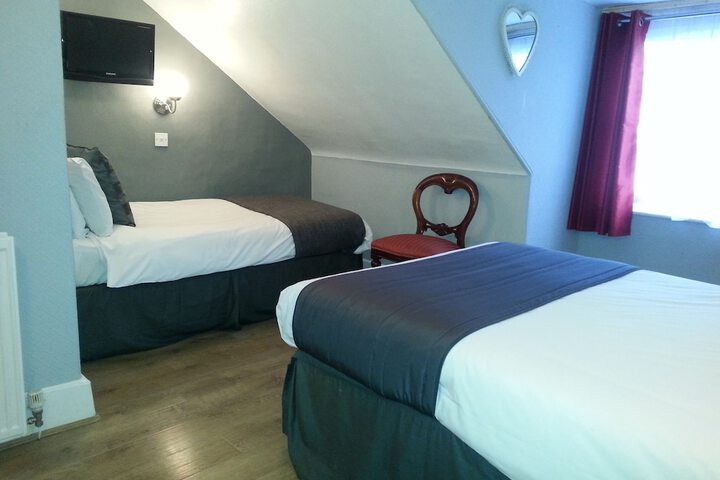 Room 13 of 43