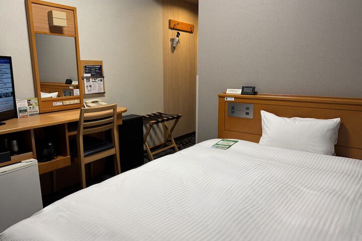 Room 9 of 22