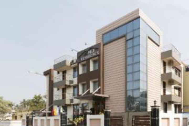 Hotel MJ Residency