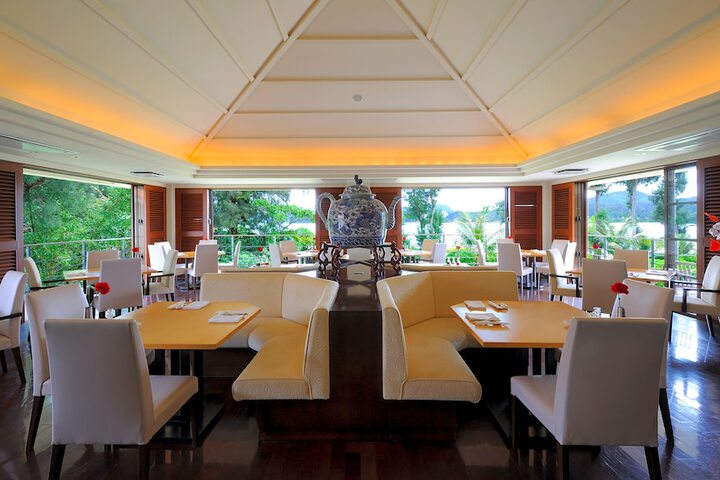 Dining 73 of 108