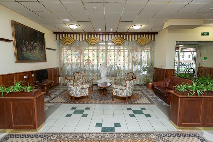 Room 4 of 19