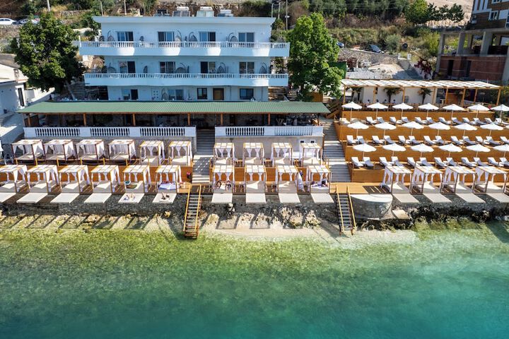 Villa Juna Beach