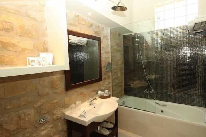 Bath Interior