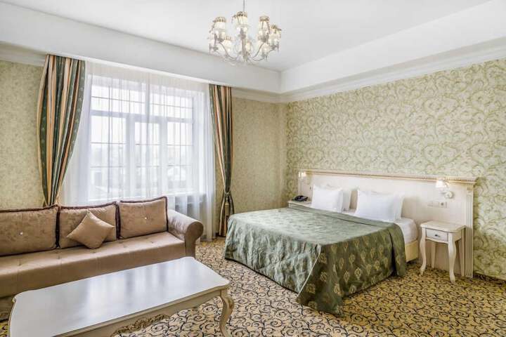 Room 54 of 94