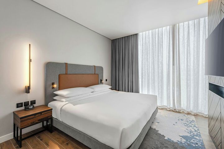 Room 15 of 48