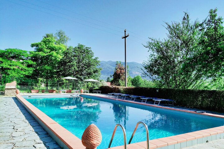 Pool 65 of 83