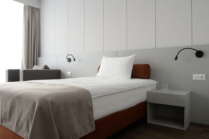 Room 20 of 49