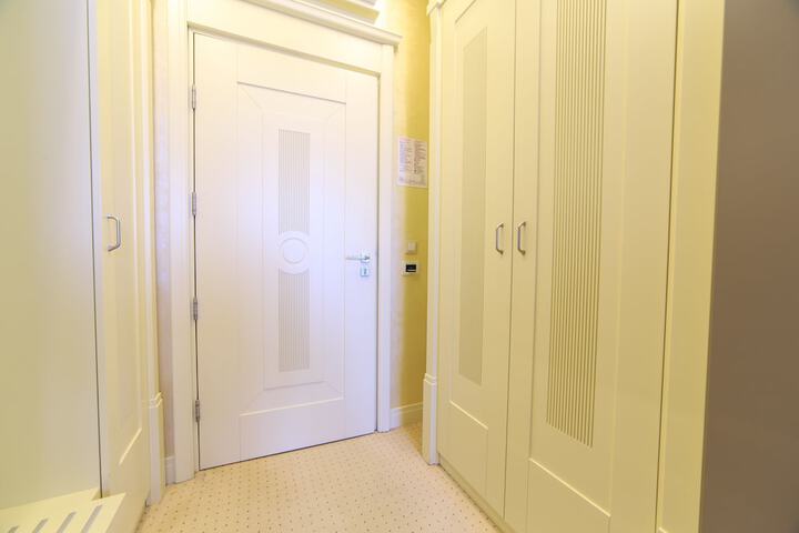 Room 6 of 117