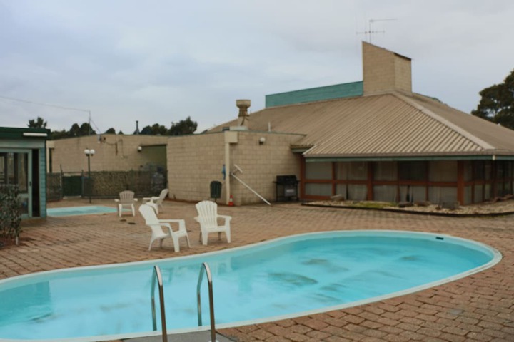 Pool 42 of 59