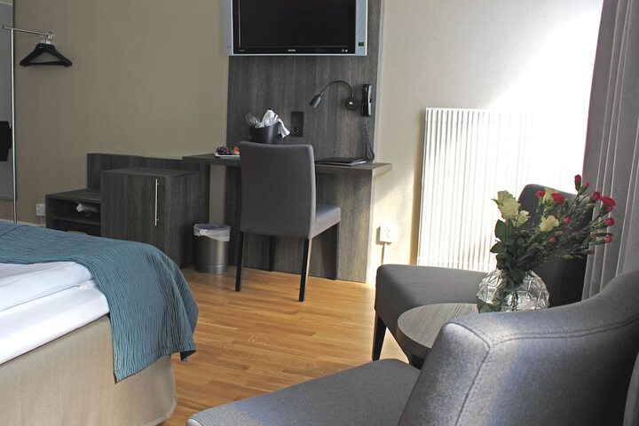 Room 9 of 113