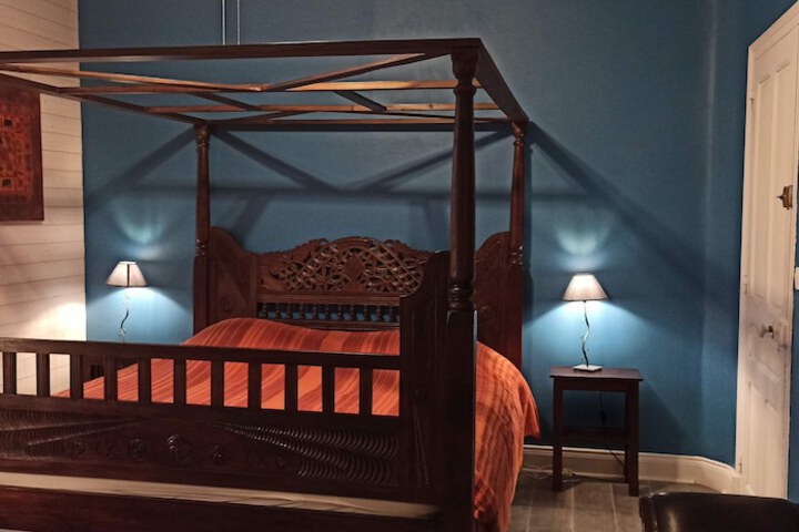 Room 7 of 40