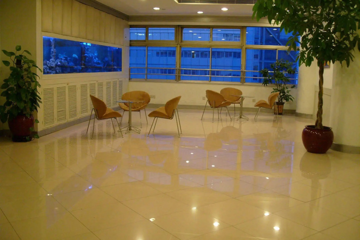 Room 15 of 27