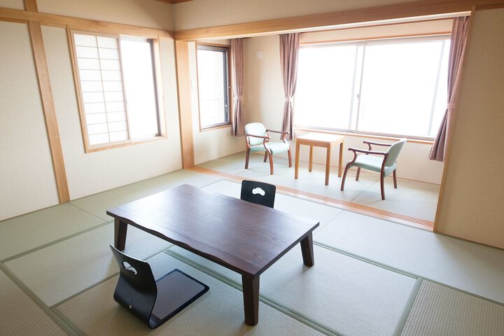 Room 11 of 25