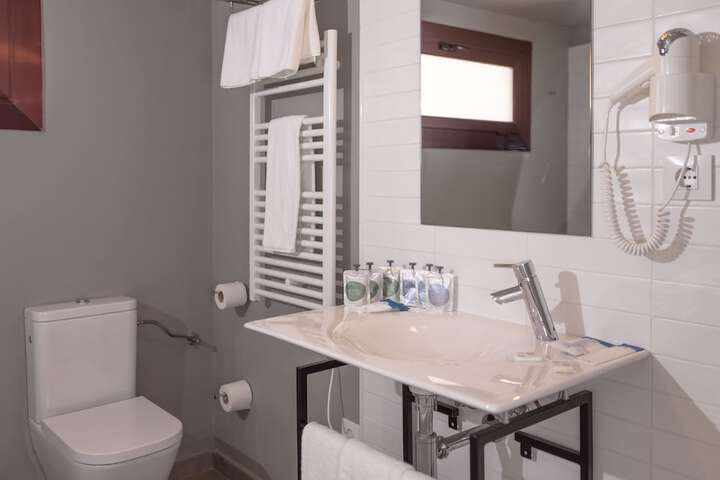 Room 36 of 94