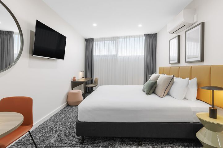 Room 18 of 44