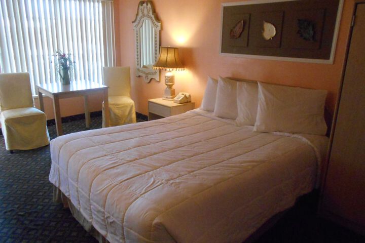 Room 45 of 141